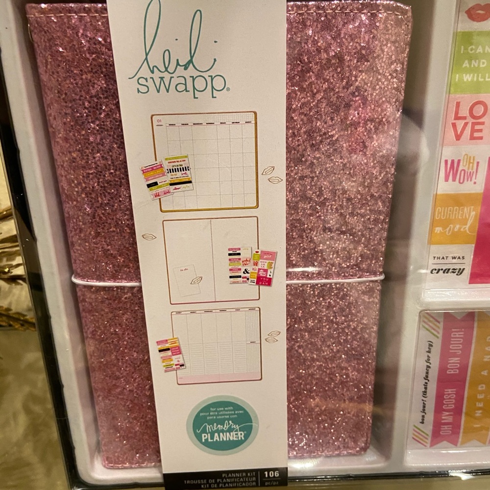 Heidi Swapp Personal Memory Planner kit - Picture 2 of 14